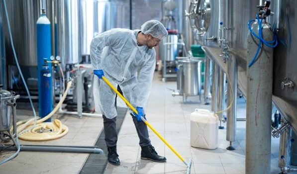 Food Safety: A  Quick Guide To Cleaning and Sanitizing