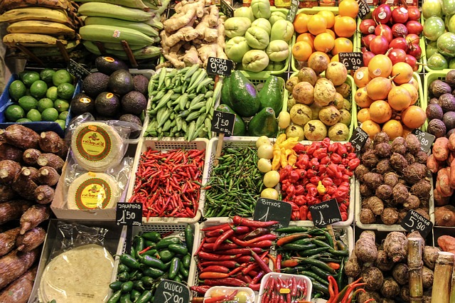 Choosing fruits and vegetables 